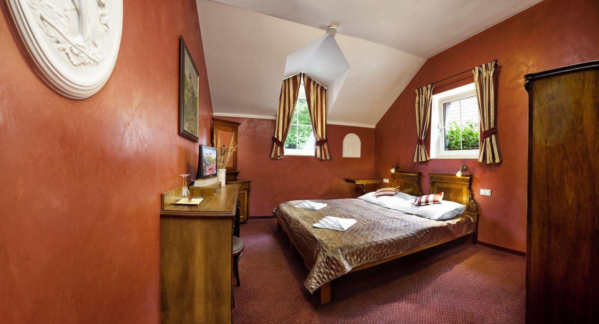 Hotel Karlstejn & Spa Екстериор снимка