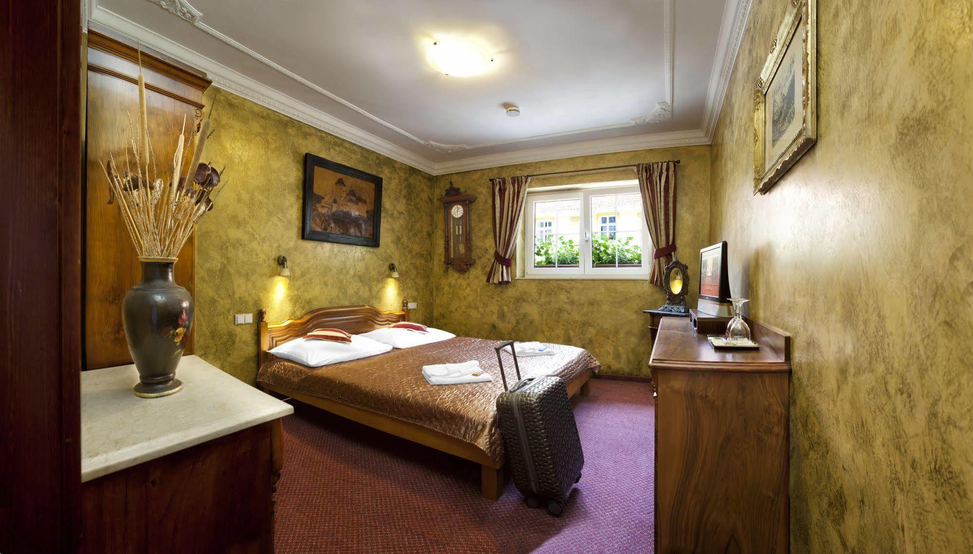 Hotel Karlstejn & Spa Екстериор снимка